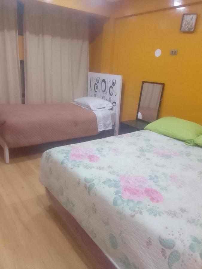 Hostal Sin Fronteras 우유니 외부 사진