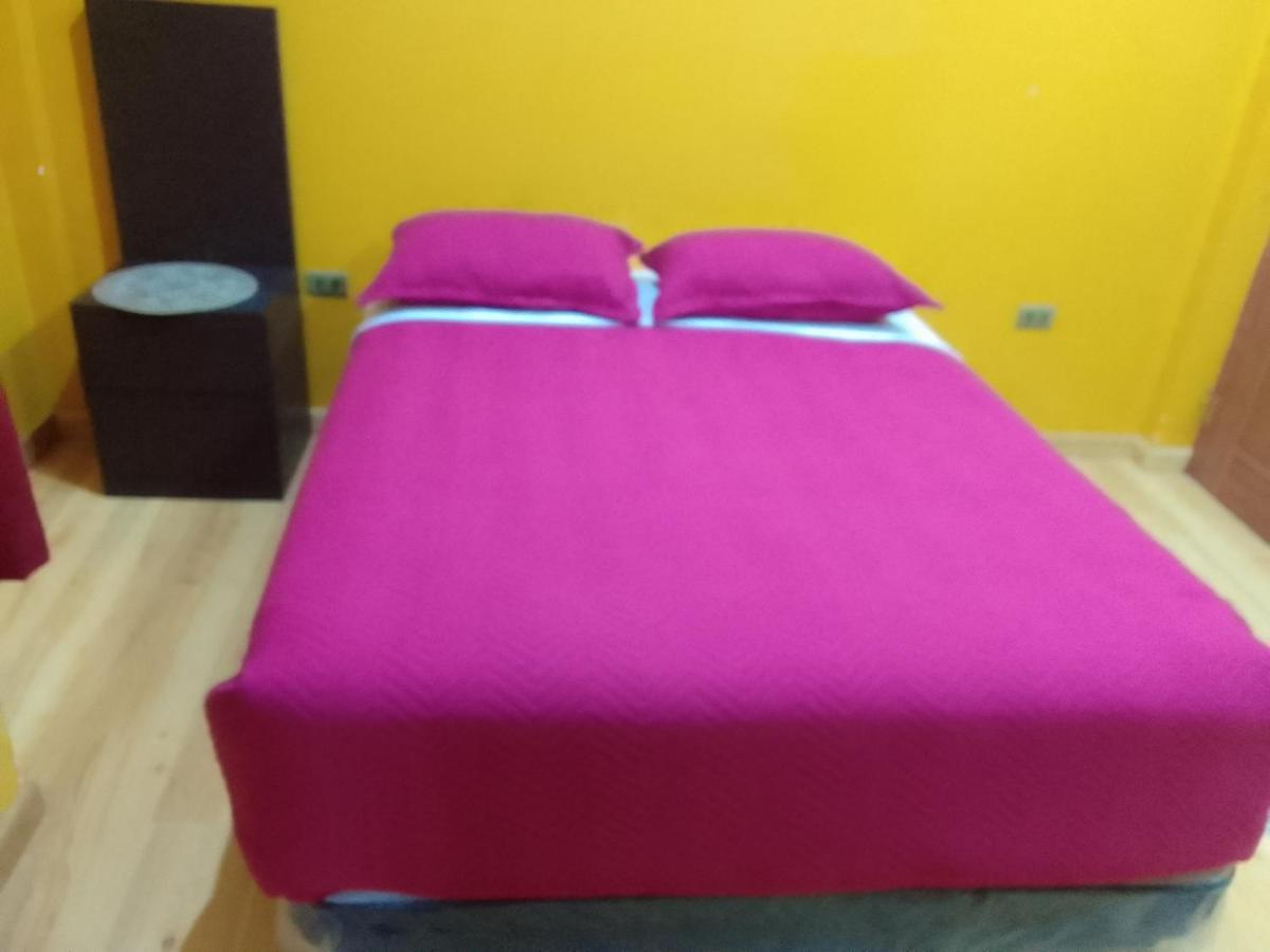 Hostal Sin Fronteras 우유니 외부 사진