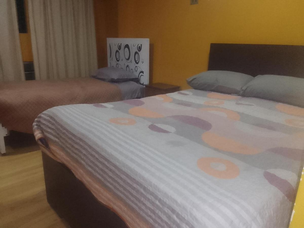 Hostal Sin Fronteras 우유니 외부 사진